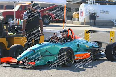 media/Nov-17-2024-CalClub SCCA (Sun) [[5252d9c58e]]/Around the Pits/